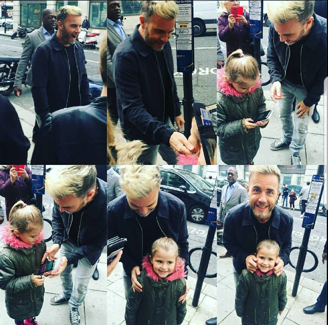 OritseALegend's tweet photo. @GaryBarlow One of my favouite memories is when my daughter met you. She loves take that music seeing the band musical 52 times. Taking her to see take that live was one of the best nights of her life. She sang &amp; dance the night away #MiniThatter growing up to love take that #TT30 https://t.co/wQNeJQFD0W