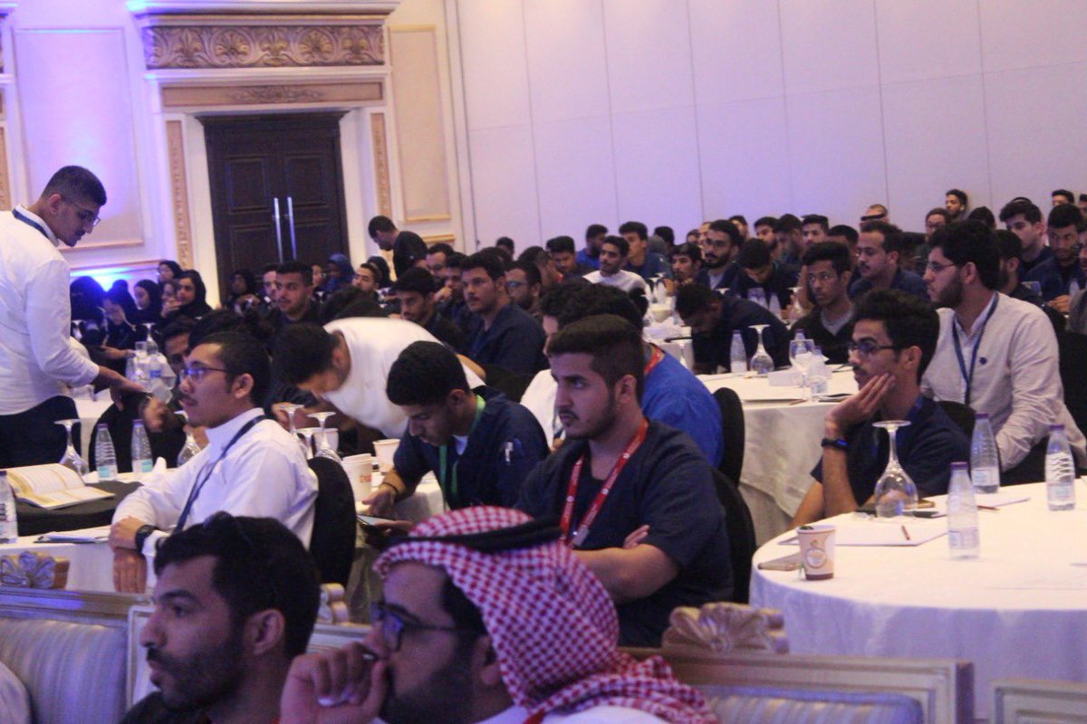 اختتمت مساء اليوم الأحد ٢٩سبتمبر ٢٠١٩ 
أعمال المؤتمر الدولي الأول للخدمات الطبية الطارئة #EMSTOMORROW 
والذي شهدته مدينة الرياض، بتنظيم من كلية الأمير سلطان بن عبدالعزيز للخدمات الطبية الطارئة بجامعة الملك سعود، بالتعاون مع هيئة الهلال الأحمر السعودي ووزارة الصحة.