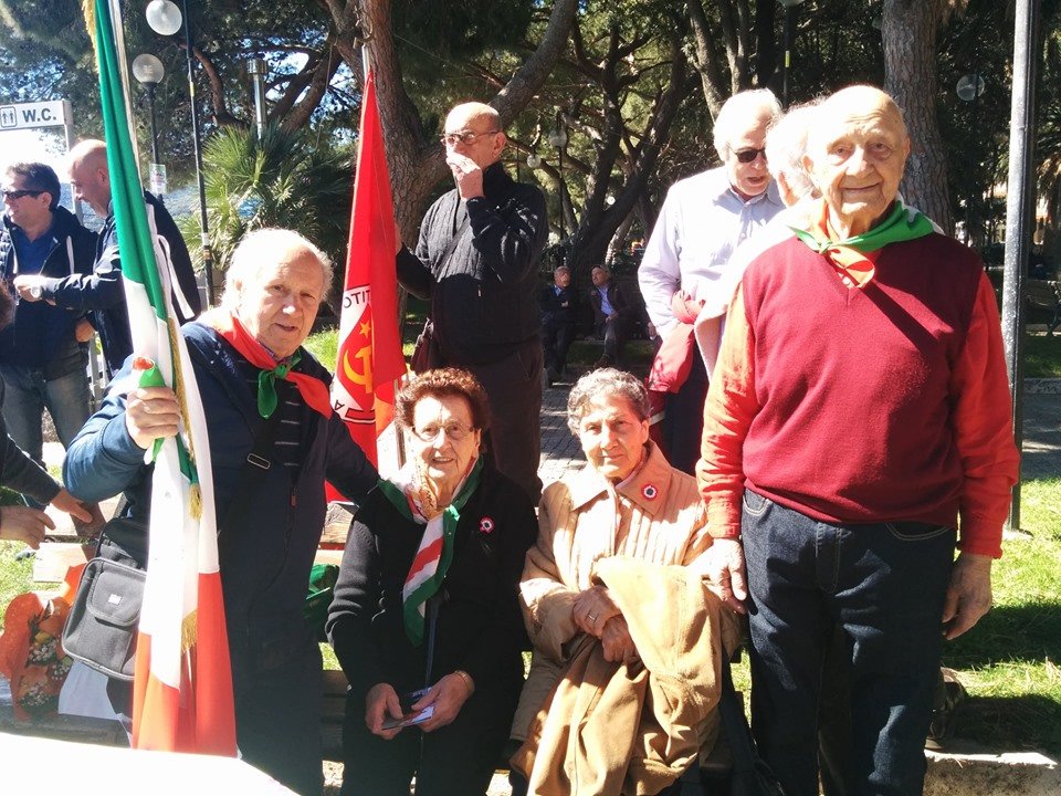 OSNMITALY's tweet photo. Apprendiamo con dolore che ci ha lasciati la Partigiana Flora Pallini .Nota a Spotorno per le sue gesta epiche durante la guerra,Flora non ha mai smesso di raccontare gli orrori del nazifascismo.
Bella ciao Flora, che la terra ti sia lieve https://t.co/IveJGqngul