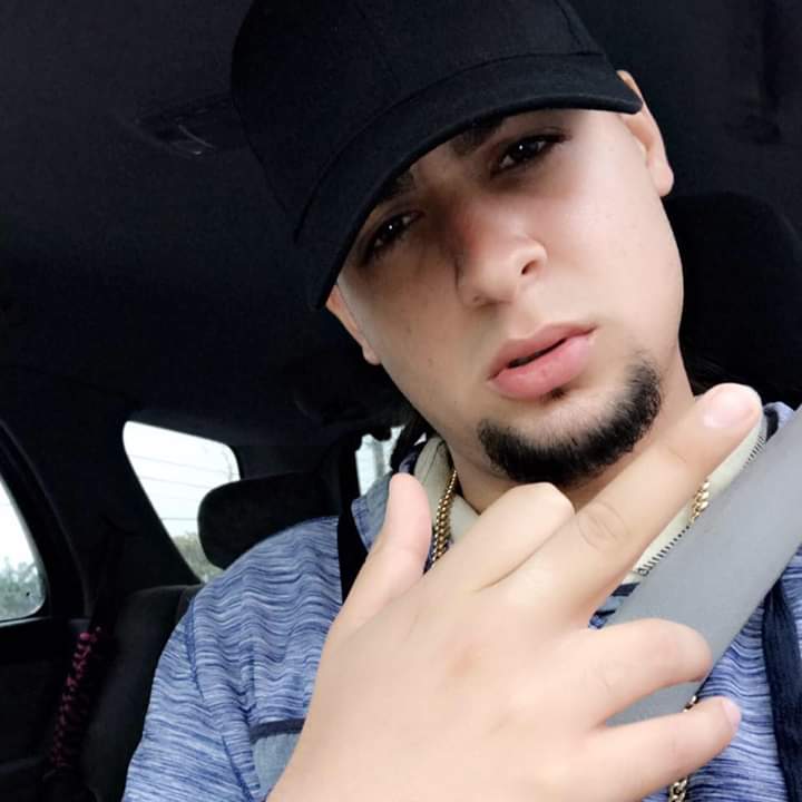 BebecitosP's tweet photo. MIRA Y CALLA 🇵🇷🔥 EL CB ESTA BUENOS🤤🤤
#bellako #bellakogay #bugarron #callao #callaogay #gayPR https://t.co/D5eCxhti4s