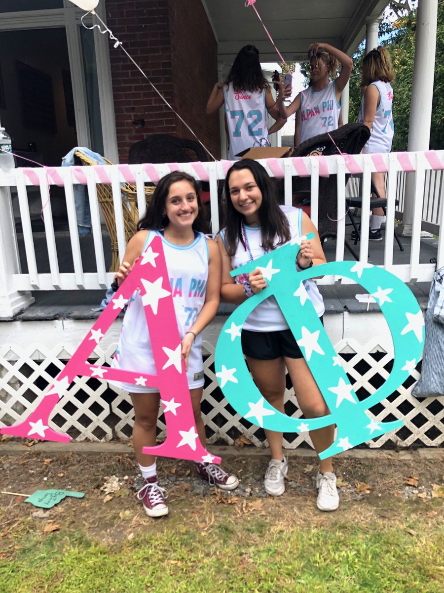 Happy birthday to one of our newest sisters!! We’re so happy you chose Alpha Phi and we can’t wait to see you grow in this org!