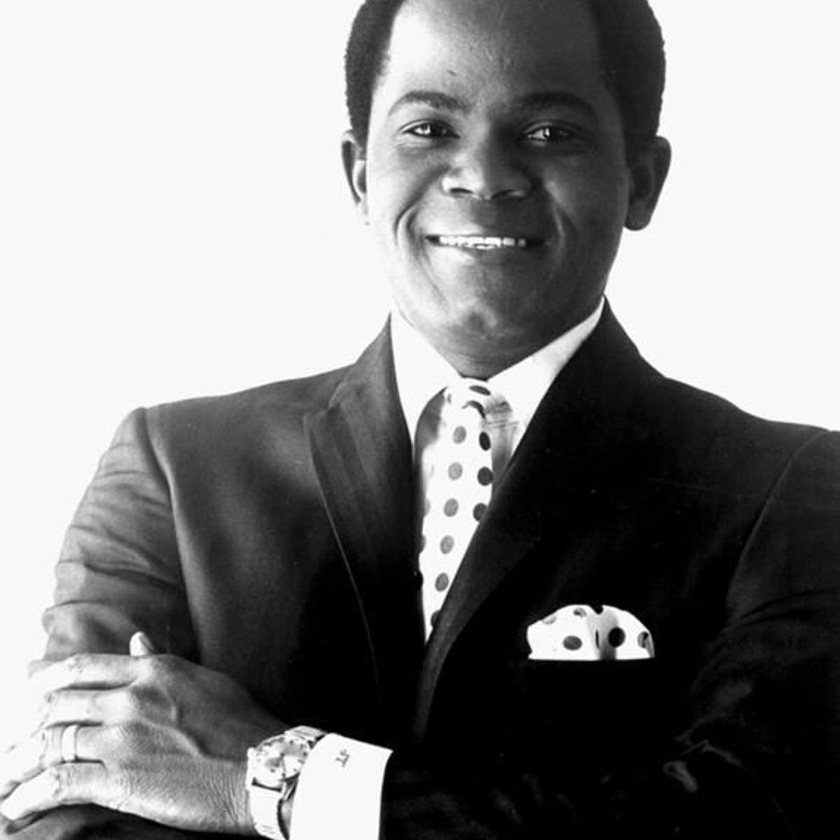 The real story of James Brown and Joe Tex was that Joe was cracking jokes at James’ cape he would use and mocked James during a gig he had earlier that day. Word got back to James and that’s when he rolled up with the shotguns and shot the place up.