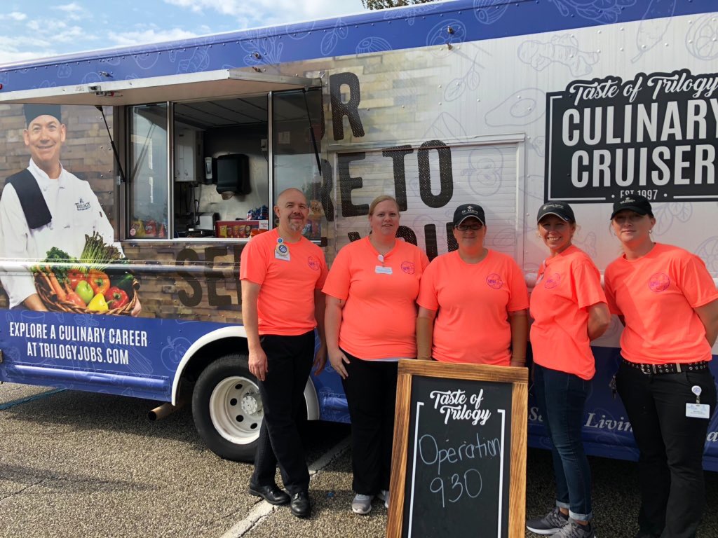 S_Lafayette's tweet photo. Huge THANK YOU to our DFS group and the CulinaryCruiser for providing #operation930 worthy food! @nolafoodguy would be proud! #LafayetteAlzheimersWalk @PapaFabe @hrhammond75 @morris_chaney @ELowery_923 @TrilogyLiving @LeighAnnBarney @TomAlaimo2 @TamiWurdock https://t.co/8RK7f98VnX