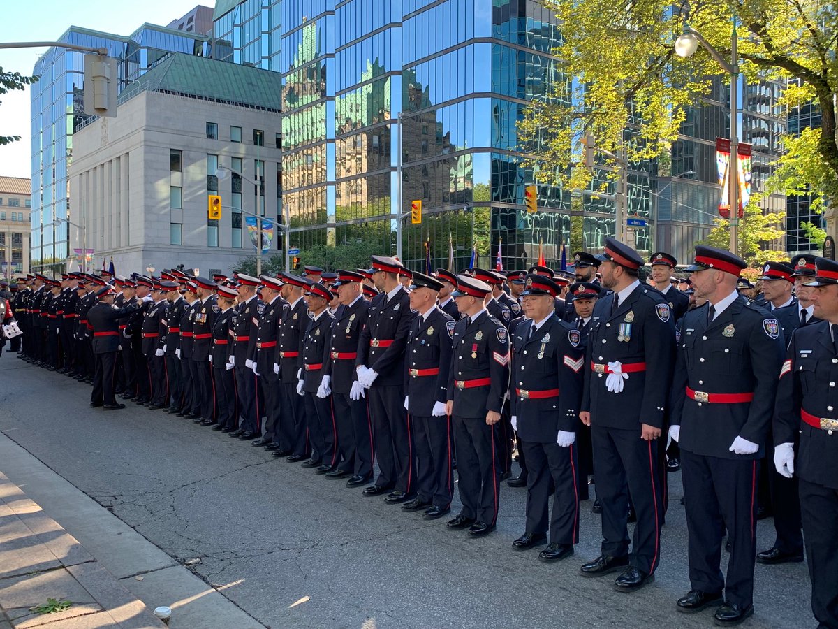OPALamothe's tweet image. Beautiful day to pay our respects for the greatest sacrifice ⁦@OTTAWAPAca⁩