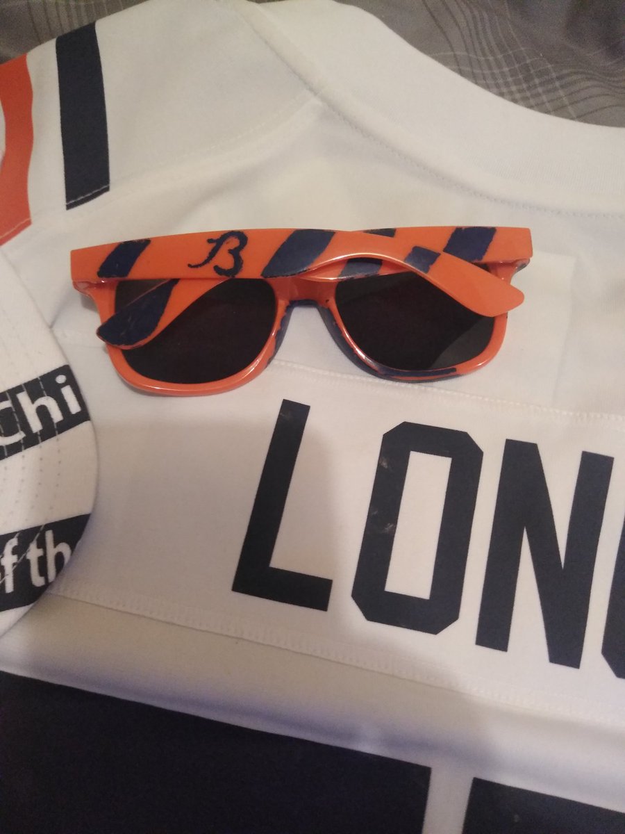 JasonSeakid76's tweet photo. The outfit for today .. Let's go #BearDown #Zuba #ReallyLong https://t.co/JZlj89mvyo
