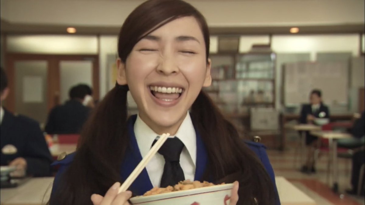 あずきごはん 時効警察 を観る前の私 麻生久美子さんは超絶美人な大人綺麗系 時効警察 連ドラ を観た私 麻生久美子さんが可愛すぎて毎話爆散する 来世は伊賀大輔さんになりたい 時効警察復活sp を観た私 吉岡里帆ちゃんも超絶かわいいのに