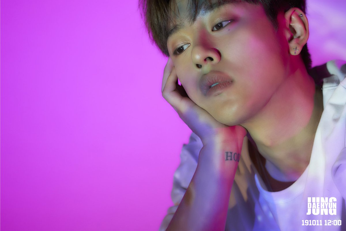 [#정대현] 📸
⠀
JUNG DAE HYUN 1st Single Album ‘Aight’
CONCEPT PHOTO 1
⠀
🚀2019.10.11 12:00PM(KST)
⠀
#JUNGDAEHYUN #대현 #Aight #아잇