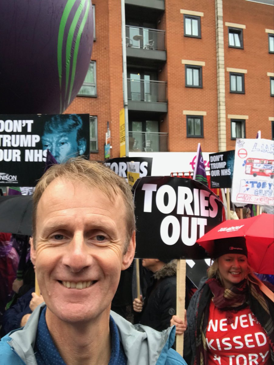 GedCarter1's tweet photo. #Manchester rejects the Tories. Rain shall not deter us. Admiration for everyone who took part. #worstBJever โฆ@sophiertwโฉ ๐น๐ https://t.co/di4pQxb4BM