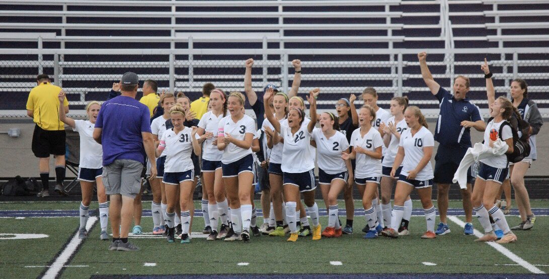 CcKnights's tweet photo. in case you guys didn’t hear... LADY KNIGHTS WON THE HOOSIER CONFERENCE TOURNEY AND ARE YOUR 2019 CONFERENCE CHAMPS !!!! 💙🖤 #beyourbest @LCC_Athletics https://t.co/6LTcFDcQKH