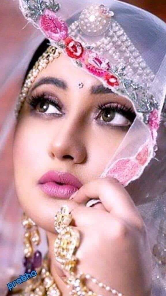 _nisa_tweets's tweet photo. महफ़िल भी रोएगी.....
हर दिल भी रोएगा.....
जो डूबी मेरी कश्ती,,,
तो साहिल भी रोएगा....

इतनी मोहब्बत छोड़ 
जाएंगे दिलों में.. ए दोस्त....
मेरी मौत पर महबूब क्या......
मेरा क़ातिल भी रोएगा.....

Good night https://t.co/iINgBRK9wp