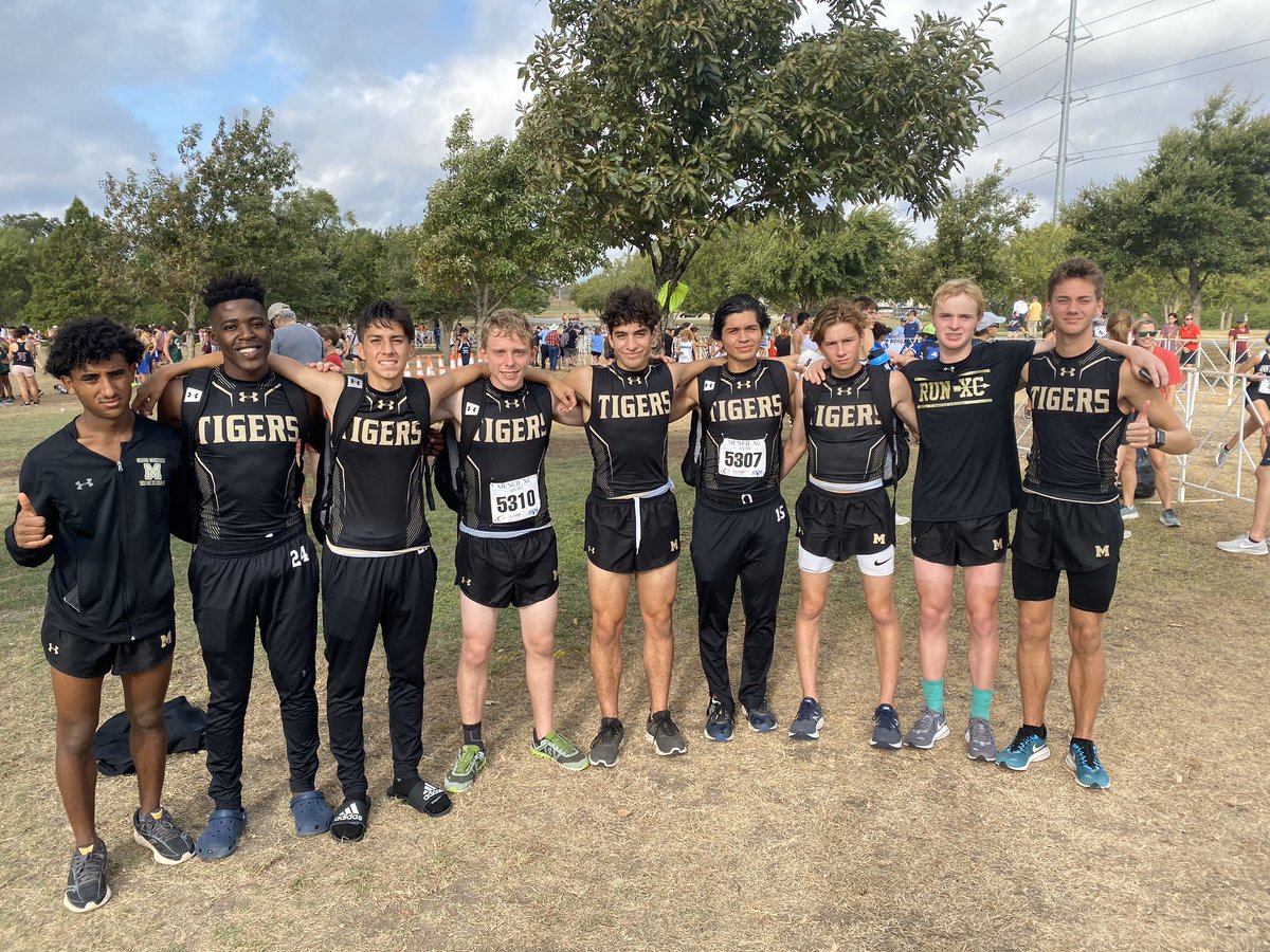 MansfieldXC's tweet photo. Congratulations to Mansfield XC for their solid performance yesterday at the McNeil invitational. Varsity boys placed 12th  out off 88 teams. Varsity girls placed 57th. Top Runners were Brian Easter and Saidee Castillo! Great job guys, We are very proud you!! #mansfieldxc #ambush https://t.co/kAIBCu6tnE