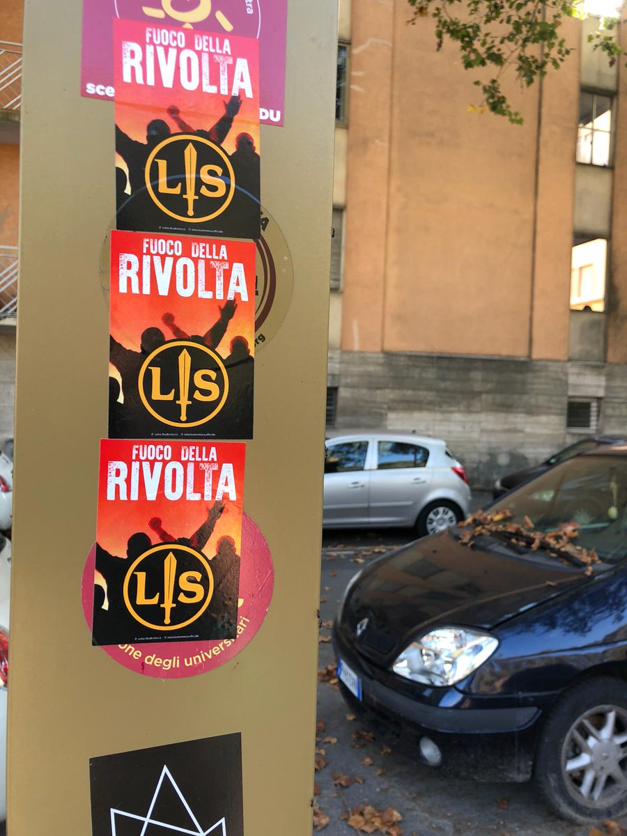 Alex80768621's tweet photo. FRIDAY FOR FUTURE? NO, GRAZIE!

Lotta Studentesca Padova alla manifestazione indetta da Greta Thumberg risponde con una pulizia vera e propria della città.
Più Fatti meno carnevalata! https://t.co/e7HG0Iw0iM
