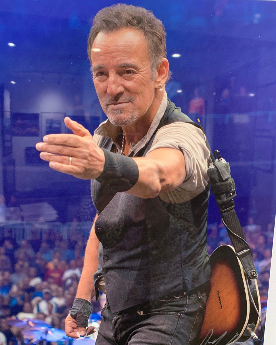 CParkerGallery's tweet image. Bruce Springsteen! Over 150 pieces of autographed memorabilia and photographs by Debra Rothenberg, Jeff Ross, Rene Van Dieman, Mark Weiss, Guy Aceto, Rocco Coviello and Phil Ceccola. See you next time on the &quot;Backstreets&quot;. #springsteen #springsteen70 #springnuts #springsteenfans