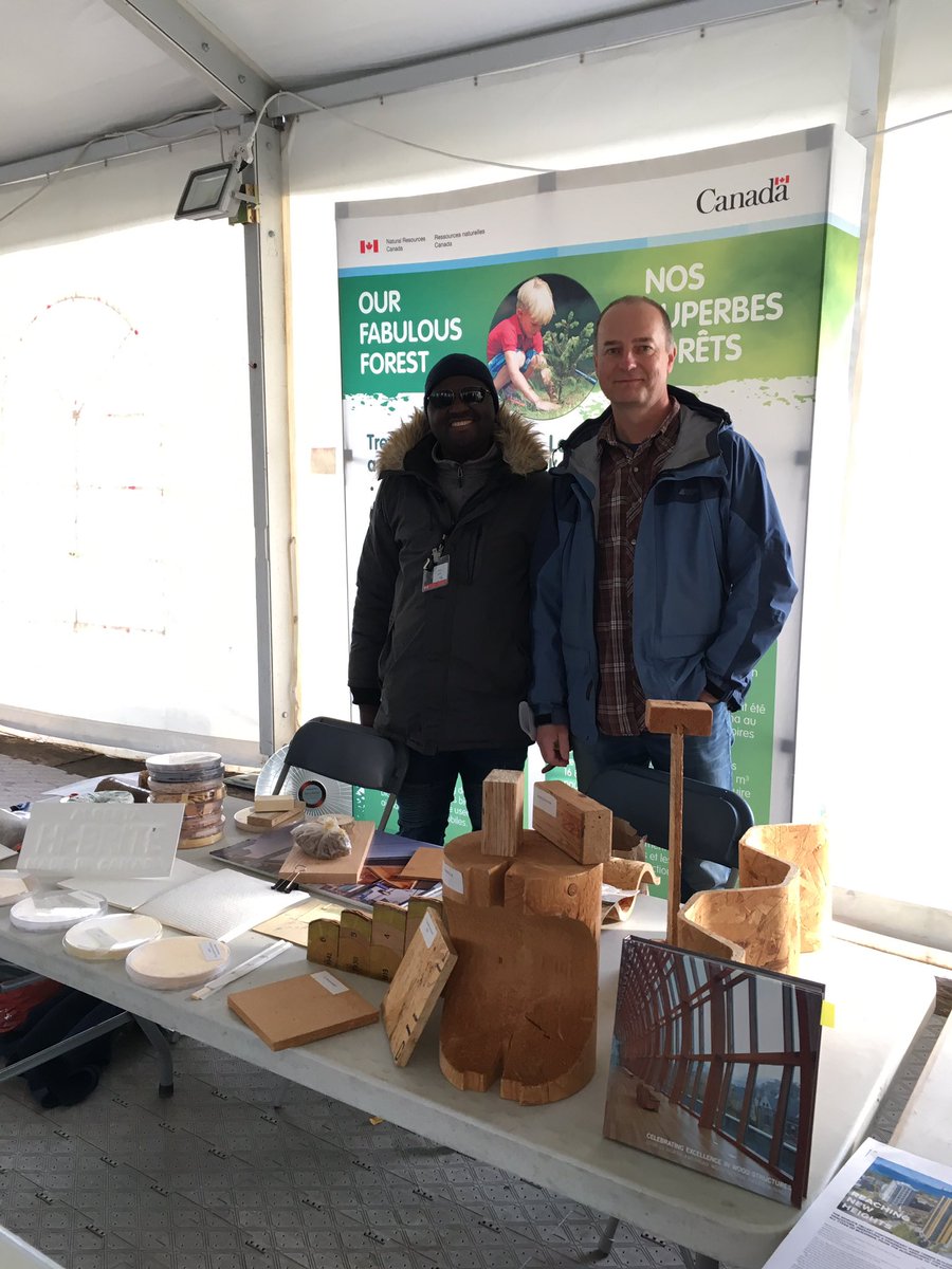 EdithHYLi's tweet photo. #nationalforestweek come check out our fabulous forest tent by #NRCan in #edmontonzoo. We have tree growth, remote sensing, insects, plants, soil, tree-rings, and fire! https://t.co/LiinXY7sZc