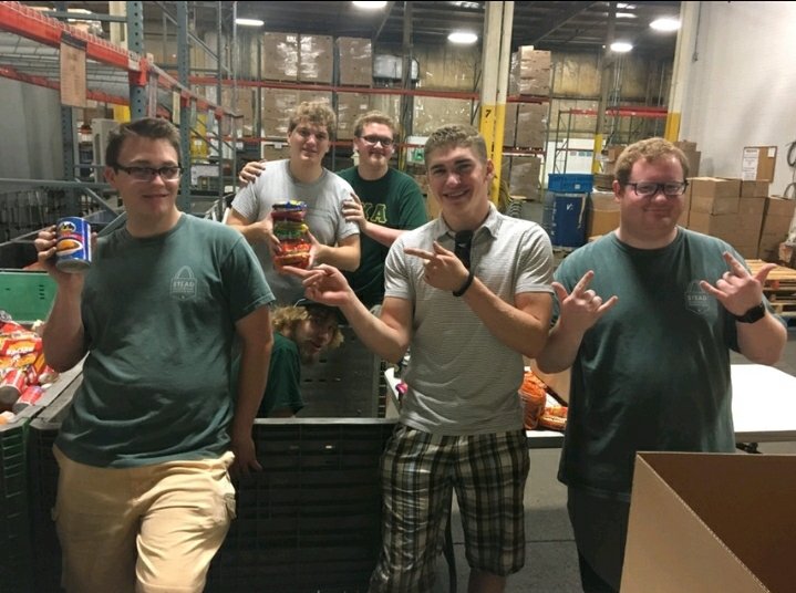 LCAWitt's tweet photo. Service at Second Harvest in Springfield. Our Lamb Chops got to work boxing those cans! https://t.co/p7EdsFlDbi