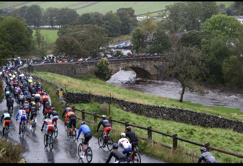 KC6610TINA's tweet photo. Team Craven policing the UCI AT Kettlewell, Buckden &amp; Cray. Fabulous atmosphere, crowds &amp; yes....sheep!#UCIRoadWorldChampionships @Skipton_Police @Yorkshire2019 https://t.co/LecdeTp54a