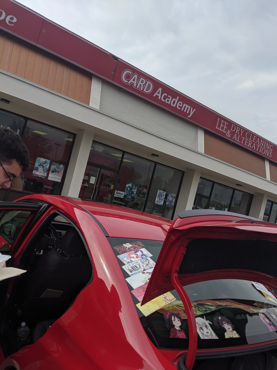 Beanwolf's tweet photo. We are out here at THE card academy for JP Weiss (WGP) in Columbus, OH! Our scene plays mostly English, so this is new for all of us. 

I'll post my results in this thread, hoping to nab some #CRITWINs today! @CH_eSports https://t.co/KeEqxbOneH