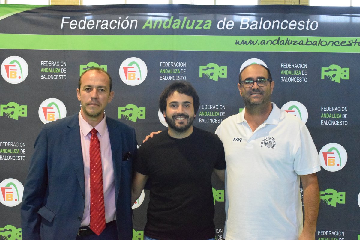 #CopaDelgLigaEBA19 Enhorabuena a todos los equipos por el gran juego desarrollado durante este fin de semana 🏀
🥇 <a href="/CBUtrera/">Club Baloncesto Utrera</a>
🥈 @RealBetisBasket
🥉 @DHbaloncesto
Y agradecer la colaboración y cesión del Pabellón al <a href="/CiudadUtrera/">Ayuntamiento de Utrera</a> 
Suerte a todos en el inicio de esta Temporada!! 💪