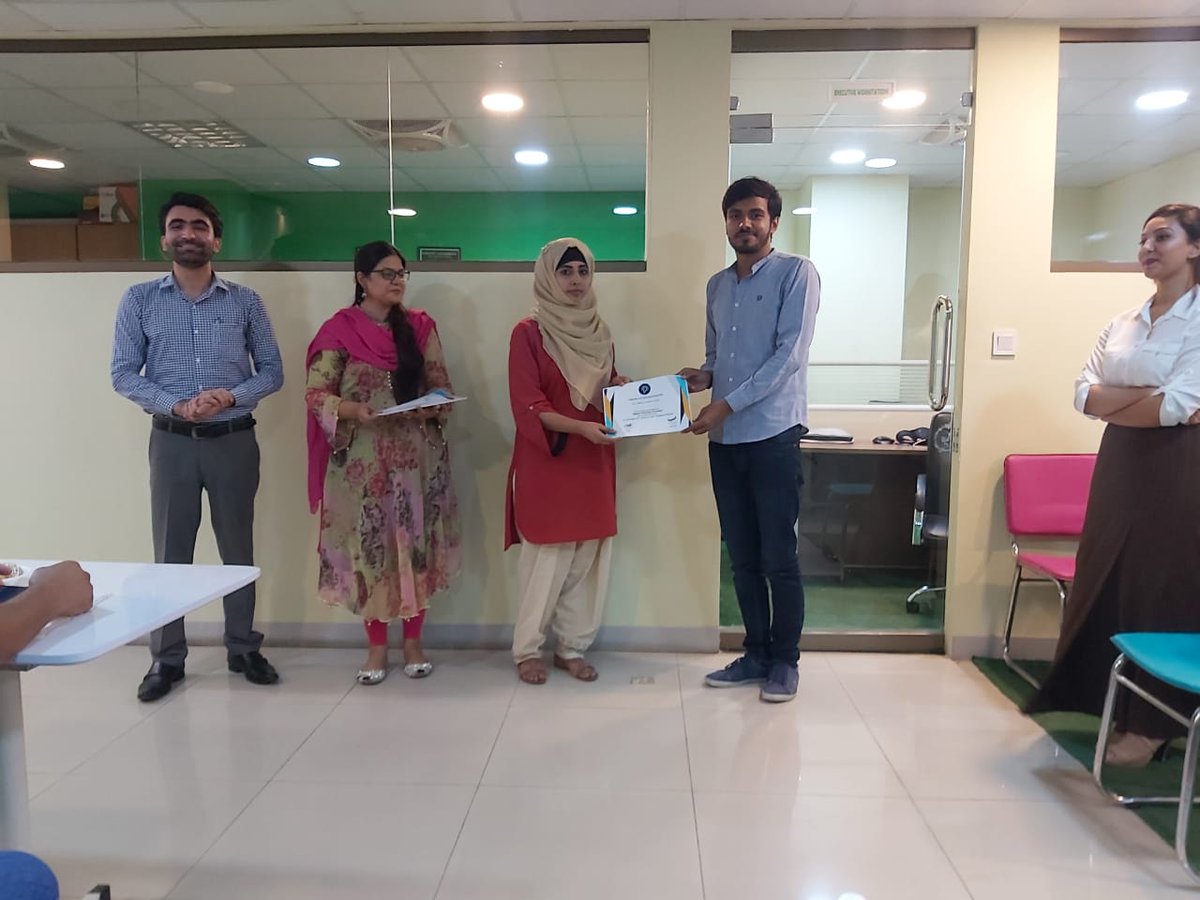 findnayyer's tweet photo. Successful Workshop on "Digital Marketing" by CSWorld &amp; Learnovation on 29th September 2019 at Collab Islamabad. 
Certificate Distribution among participants
Facilitator @findnayyer 
#csworld #findnayyer #digitalmarketing #workshop #training #beingcreative #Learnovation 🇵🇰 https://t.co/X51GGzK7rw