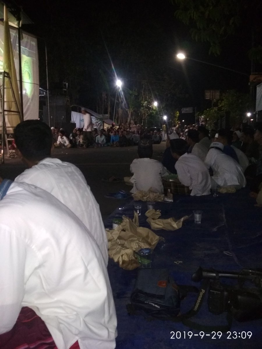 DinasGangguanPikiran (@dinaspikiran) on Twitter photo "Ngaji"
Menyeimbangkan Otak dan Hati
Kegiatan turun temurun <a href="/AsliPoerworedjo/">TANPA KITA BEDA JALAN CERITA!</a> supaya bisa <a href="/gaspolpurworejo/">GASPOL PURWOREJO</a> "Ngaji"
Menyeimbangkan Otak dan Hati
Kegiatan turun temurun <a href="/AsliPoerworedjo/">TANPA KITA BEDA JALAN CERITA!</a> supaya bisa <a href="/gaspolpurworejo/">GASPOL PURWOREJO</a>