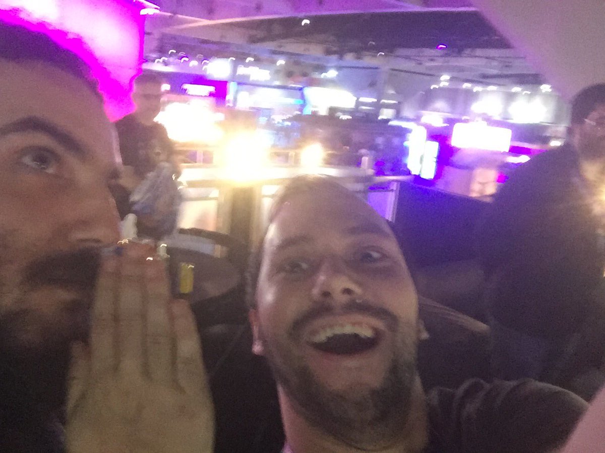 Last day at TwitchCon 2019 let’s do this! Including a <a href="/BlessRNG/">BlessRNG in 🇯🇵</a> for you all!