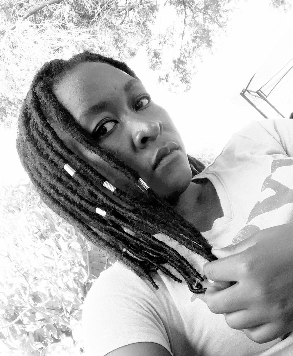 ChibweLumpa's tweet photo. I love dreadlocks at this lenght...I don't have the patience to wait #fauxlocks https://t.co/37GkbAgf0R