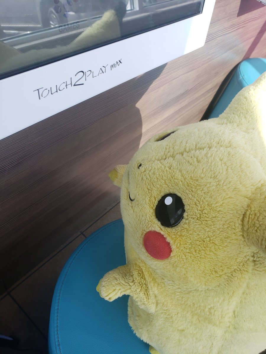 PikachuSupport's tweet image. ... this is unfair #tinyarmproblems