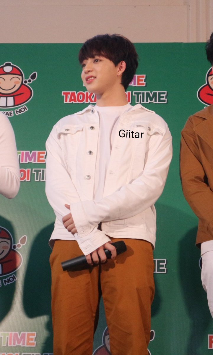 GiTarPSY's tweet photo. #TaoKaeNoiLaoUYD
#บาสเด็กอ้วนที่แท้จริง https://t.co/iI3IxJw8Yx