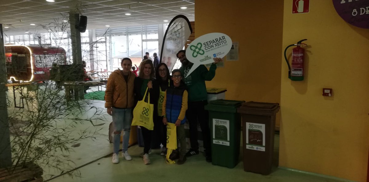 separaconxeito's tweet photo. Productos de tempada, gastronomía e moito público na Feira Arzúa Ecolóxica (#Arzúa) e na festa de San Campio(#Outes), dende as nosas carpas informativas explicamos os 2 sistemas de xestión de #residuos que temos en Galicia. Moitas grazas por visitarnos! @ecoembes @GaliciaSostible https://t.co/ZSZJHBkKVy