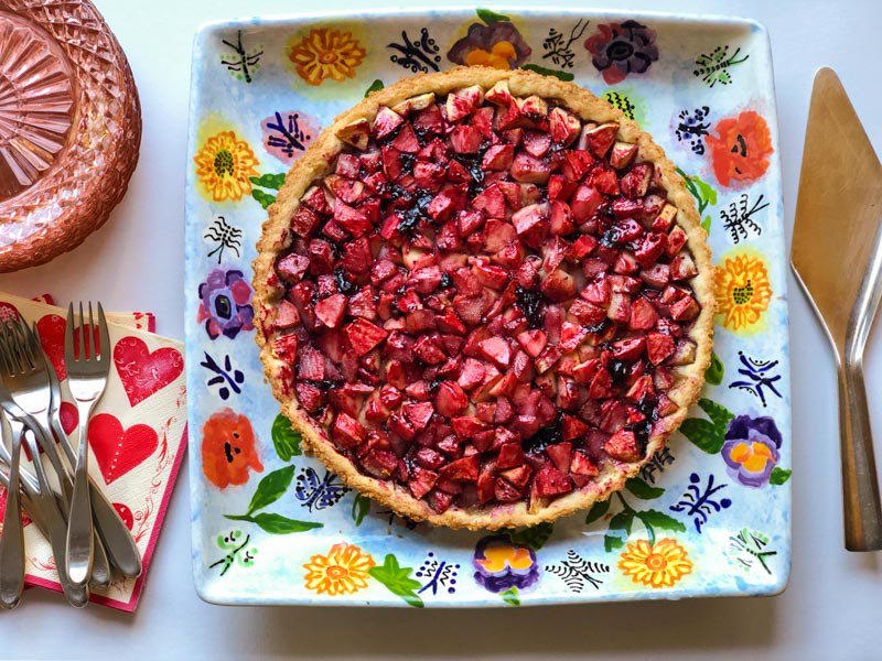 JitteryCook's tweet image. Blackcurrant Apple Pear Tart – Because Fruit jitterycook.com/2019/09/29/bla…