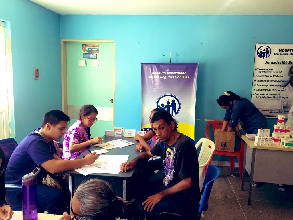 IVSSHLONE's tweet photo. Jornada Médica del @IVSSAVANCESNE @ivssoficial para la comunidad de El Tirano #Antolindelcampo atendiendo a más de 150 niños , 80 adultos y atención Ginecológica y Obstetrica. En conjunto con @MinPesca  @BusMargaritaVE @Dfnsria_Nesprta @FMBANVAESPARTA 
#Trabajandopornuestra🇻🇪 https://t.co/nJEMT1Rv9F