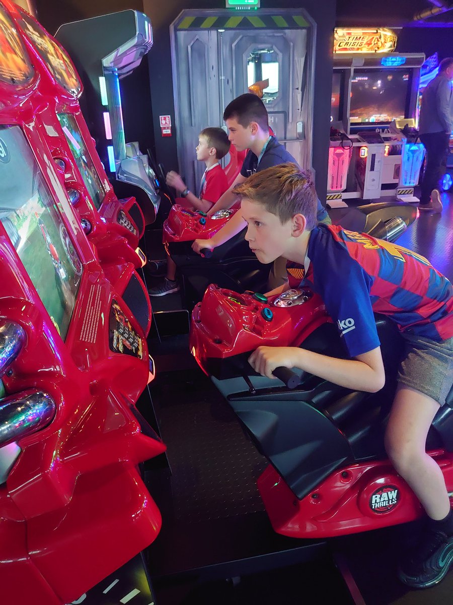 tonymalonyworth's tweet image. Great party! #VortexGaming