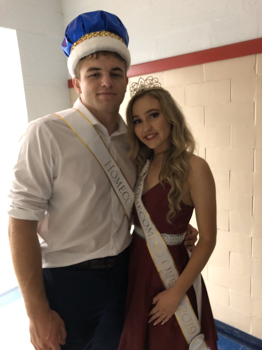 PSHSCouncil's tweet photo. Dance done... hope you had a blast!! Be looking for our late winter/ spring dance!! We know how to throw a party! #hoco2k19 #gdtbap https://t.co/srwMMCDI5o