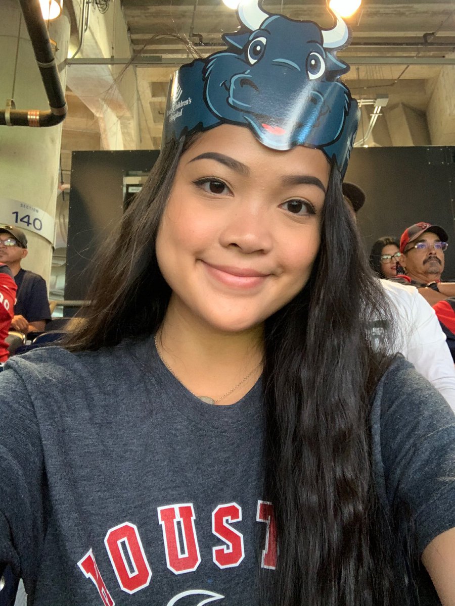 thao_nle's tweet photo. #TexansGameday https://t.co/4PiGyh1PTv