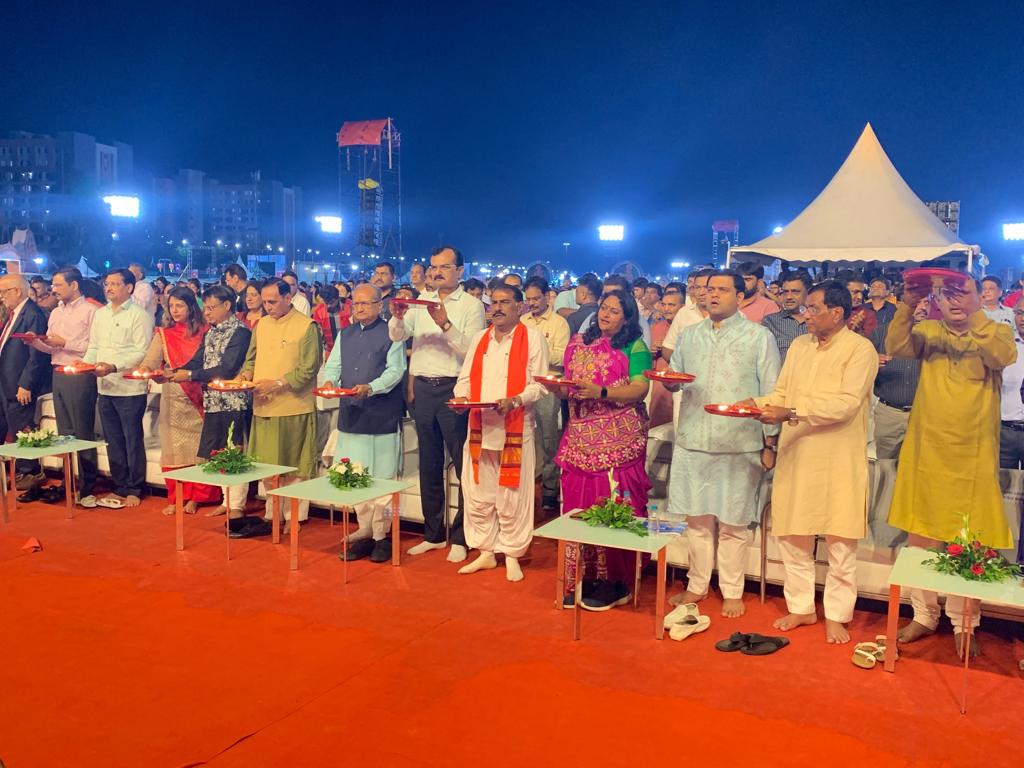 Vibrant Navratri 2019 kicks off at GMDC ground in Ahmedabad