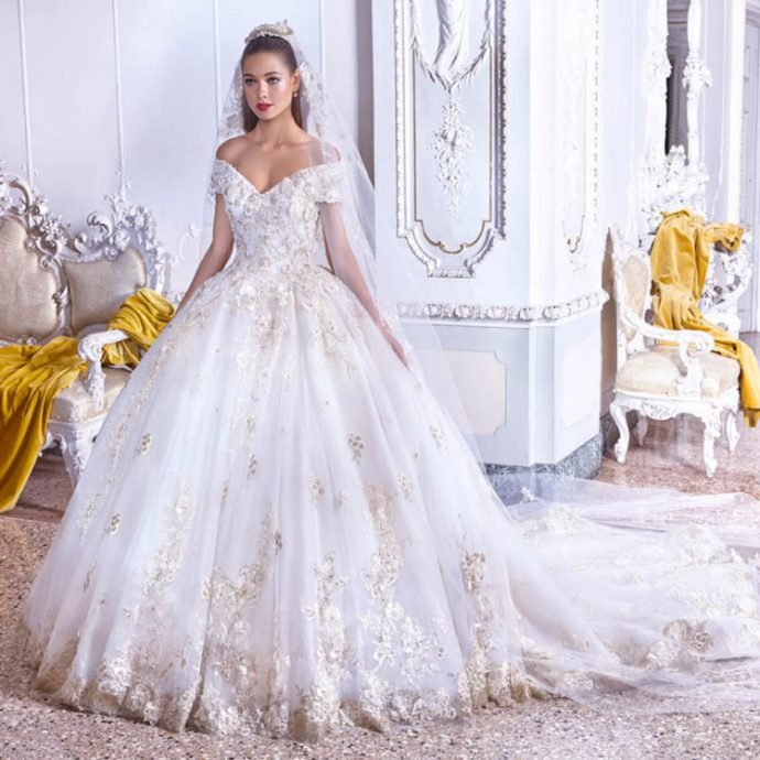 Fichit's tweet photo. Vous vous mariez ? Découvrez les nouvelles tendances des robes de mariée sur le site de Fichit. 
https://t.co/7X94NsQiiP
#robes #mariage #nouvelles #tendances #Fichit https://t.co/hubCGn37vX
