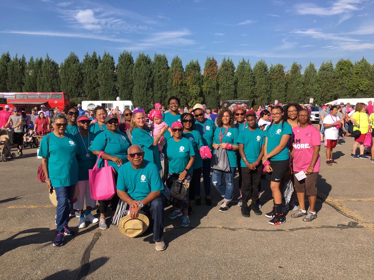 breoshasuggs's tweet photo. breast cancer walk with the church! this is our second year doing it, glad to be apart of it again. #breastcancerawareness #breastcancersucks #nhmbc 💪🏾💕 https://t.co/OsBjlKotmA