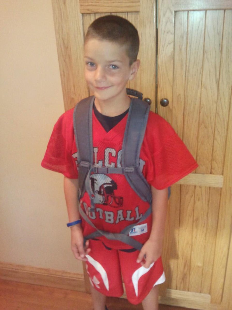 sommerkael's tweet photo. Happy National Son’s Day to my favorite son! You bless us everyday with laughter! #maketimestop #loveyoualways #ourworld https://t.co/D4owmFFWme