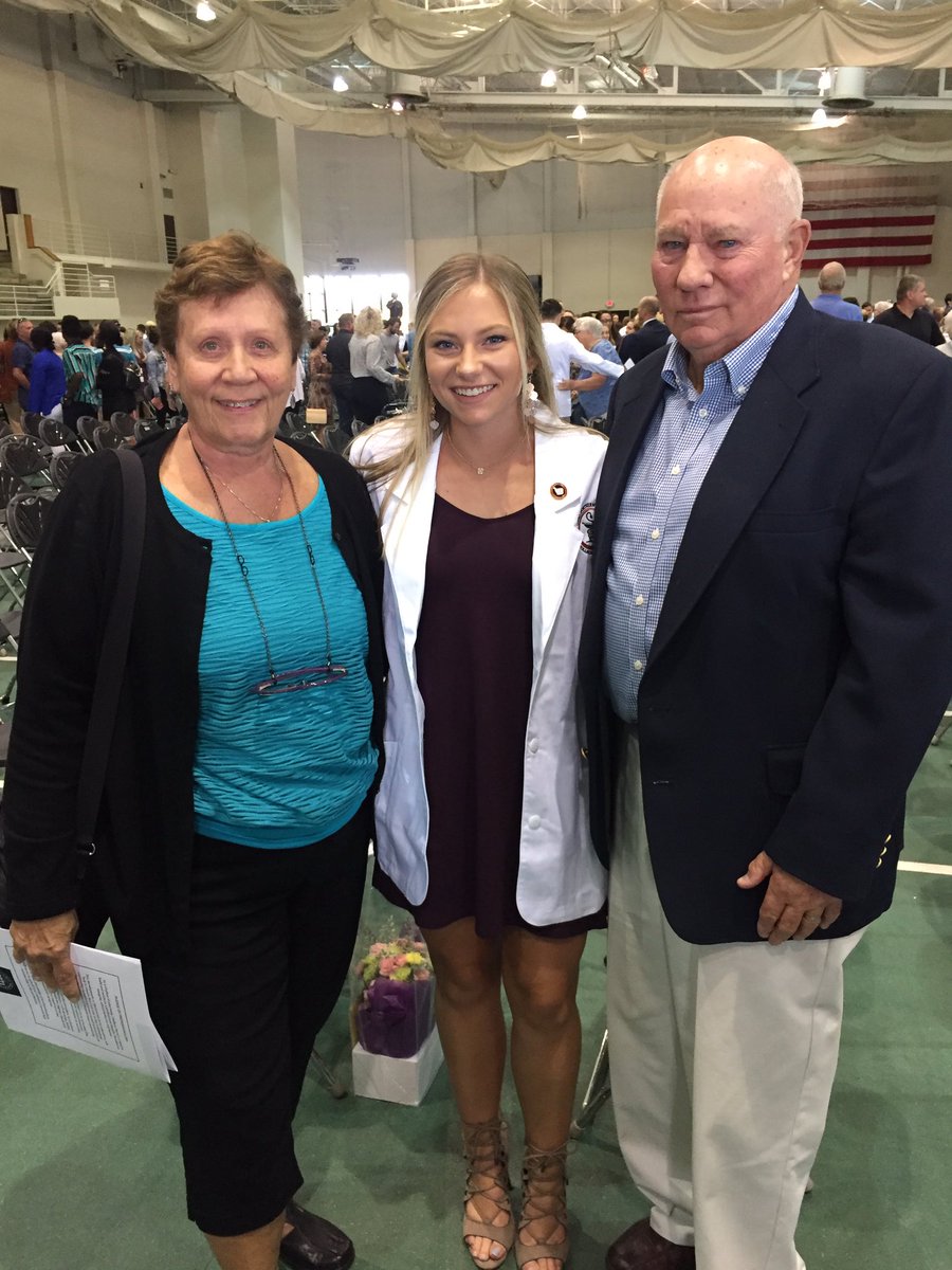Kristen Favazzo tweet media