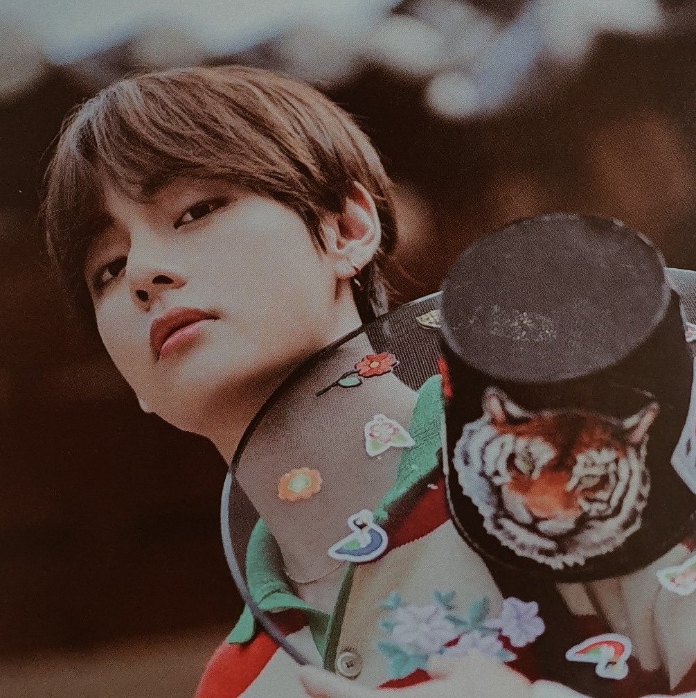 fleurdxlotus's tweet photo. N; 
                             𝑊ℎ𝑒𝑛 𝐼 𝑎𝑚 𝑤𝑖𝑡ℎ 𝑦𝑜𝑢, 𝐼 𝑎𝑚 𝑖𝑛 𝒖𝒕𝒐𝒑𝒊𝒂. https://t.co/mqM1kK13zT