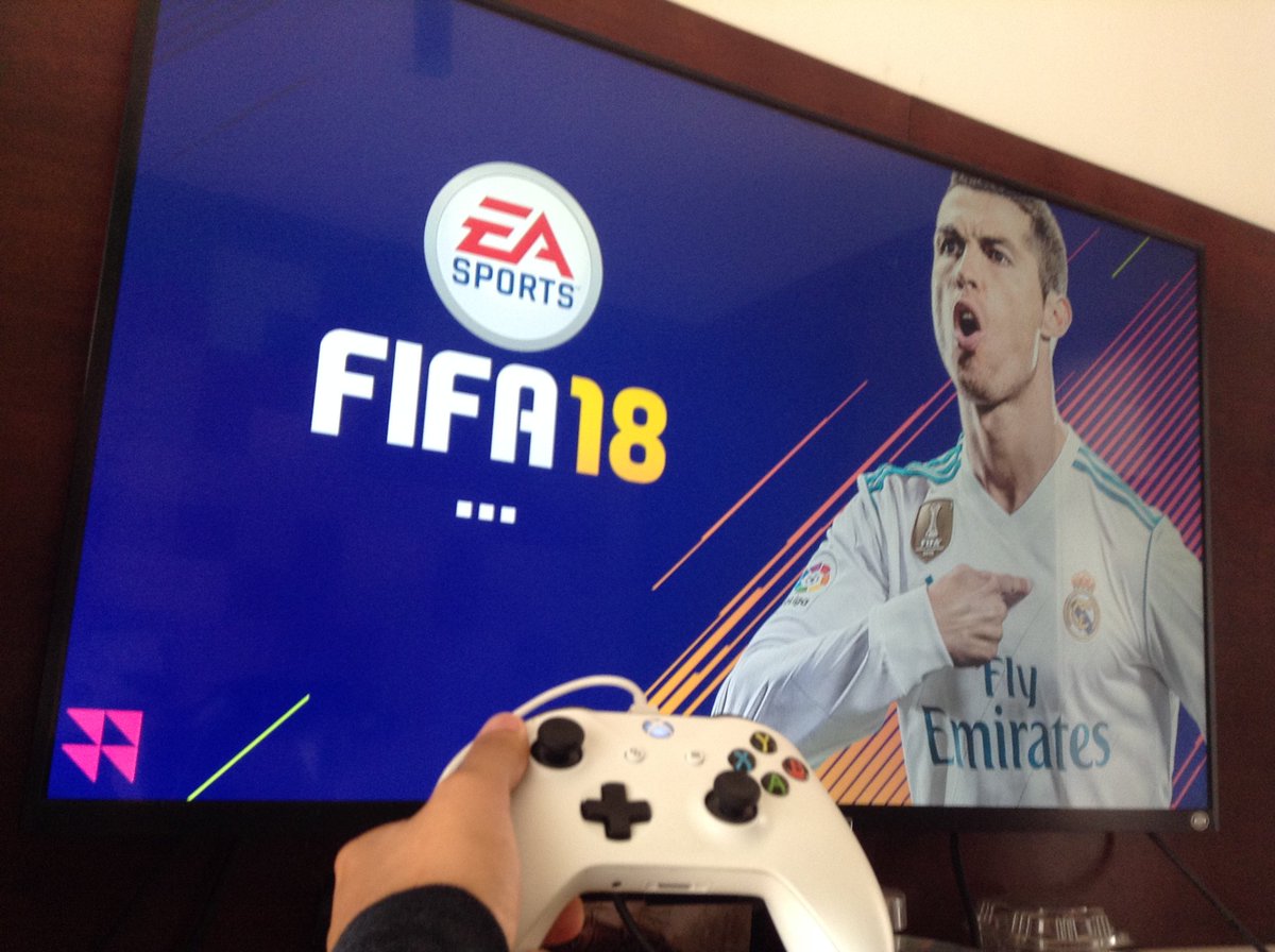 YaelGg9's tweet photo. @EACacho Listo para disfrutar mi fin jugando FIFA #eacacho https://t.co/Znjgz3EuOl