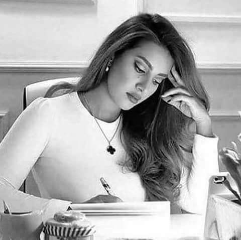 شكرا ---- قلمي -- واعلم بأنني ممتنه منك جدا -- شكرا يا رفيق دربي -- شكرا لك من الأعماق شكرا

يظنون بأني أكتب ولا يعلمون بأني أسرق الحرف من وجع الحياة واخطف الإحساس من مخالب الألم --

يظنون بأني سابوح لهم بجرحي لكن هيهات عصية أنا فكيف بي أن أبوح ومذ كنت طفله عاشقة للكبرياء
Rasha✒