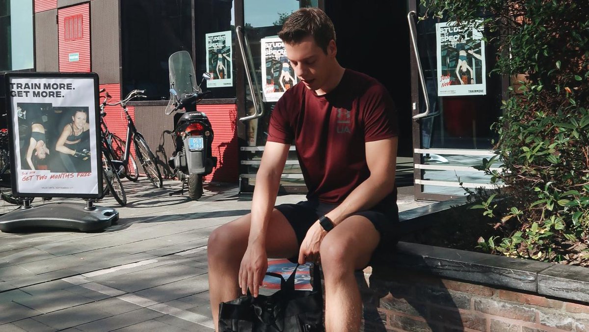 TwanIsTweeting's tweet photo. I've been going to the gym for quite some years now. Read in my new blog how fitness became a part of my life!  https://t.co/aNS4tL4REF #fitness #workout #blog https://t.co/KxxbfqJMRu