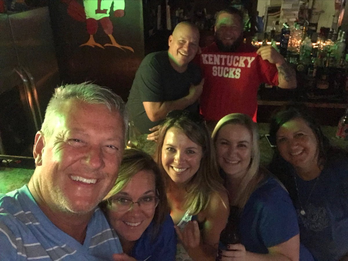 jayscott086's tweet photo. @uljimmy last party at the old Buck&Earls. Frank even got in on the action! #Notgoodbye #justnewlocation #Buck&Earls2020 #Frankrocks https://t.co/yh6CwWBnKK