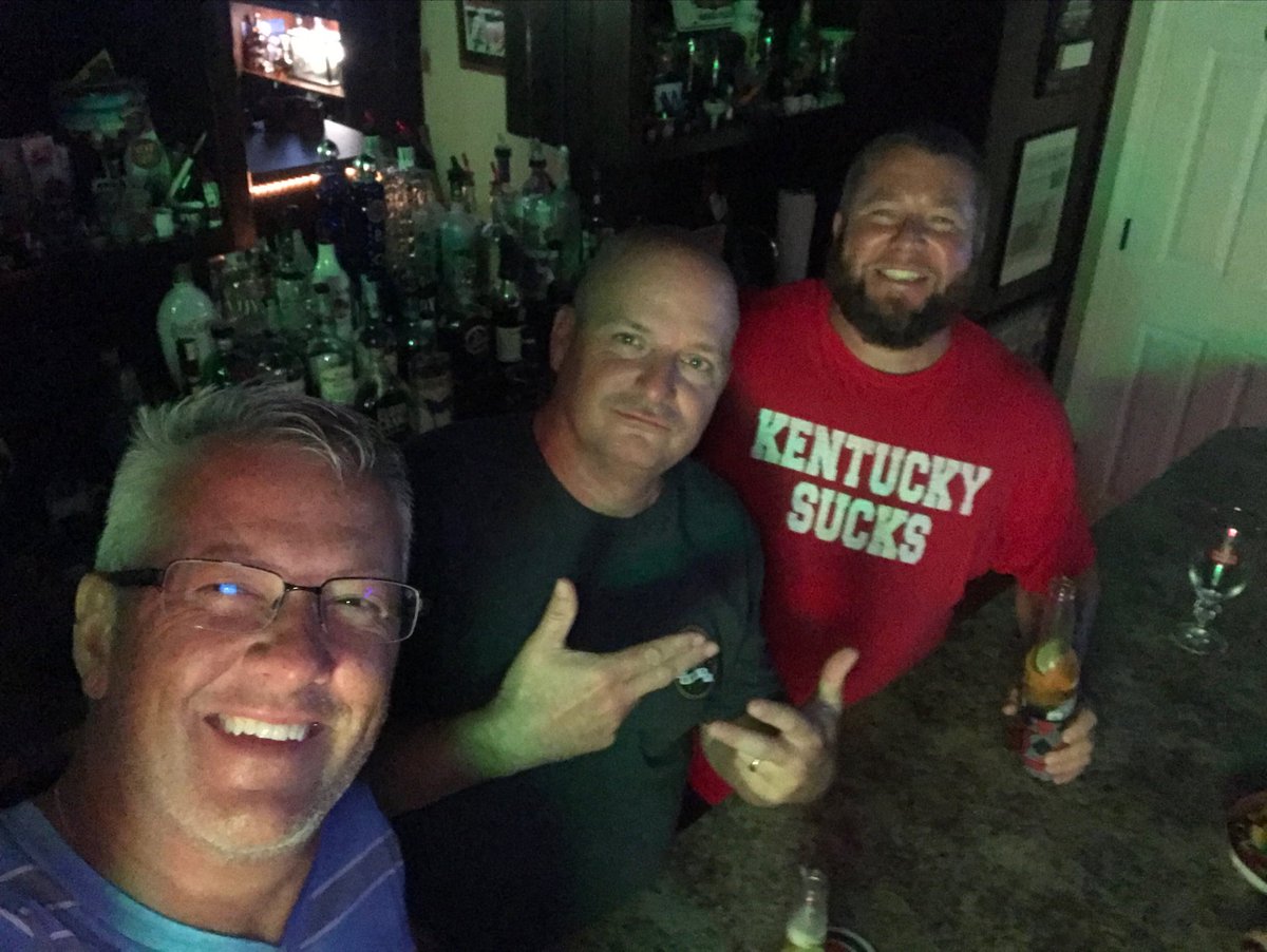 jayscott086's tweet photo. @uljimmy last party at the old Buck&Earls. Frank even got in on the action! #Notgoodbye #justnewlocation #Buck&Earls2020 #Frankrocks https://t.co/yh6CwWBnKK