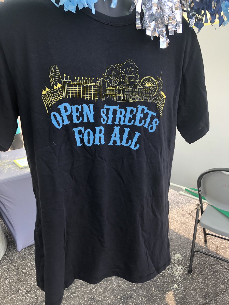 ATLStreetsAlive's tweet image. Visit us at the Mobility Mall @ Cascade Avenue Hub and the Murphy Ave Hub and grab some Atlanta Streets Alive swag. Limited edition #RespectCascade tees available exclusively @ the Mobility Mall.