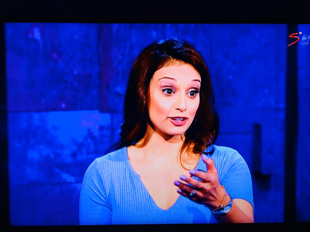 RichieOfficial3's tweet photo. #matchdayextra @DStv Super sport got some ๐ฅ looking presenter, Wow! Sheโs cute. https://t.co/76pCXwJFM1