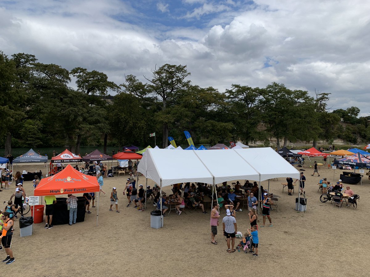 KerrvilleTri's tweet photo. The finish line festival for the Most Scenic Triathlon in Texas is packed! Congrats to all #SmokinGoodTri finishers! https://t.co/0hEKRt1d5b