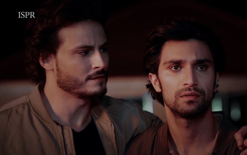 ahad transitioned the softness in saad’s emotions so beautifully here, look at the tears in his eyes. love how he pays attention to the slightest of details. one incredible performer  @ahadrazamir p.s: he’s so pyara  #EhdeWafa