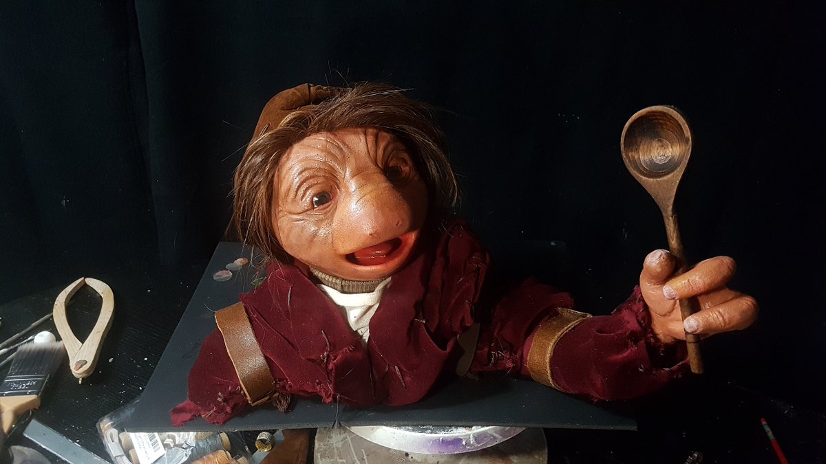 LoreCraftr's tweet photo. Hup!  I finished making him and the video is up of his creation!  Go watch and let me know what you think!
https://t.co/UyLI6zngfU 

@hensoncompany @darkcrystal #Hup #thedarkcrystalageofresistance #DarkCrystal #podling #thedarkcrystal  #sculpture #timelapse #sculpting #lorecraft https://t.co/UpLCzscvfR